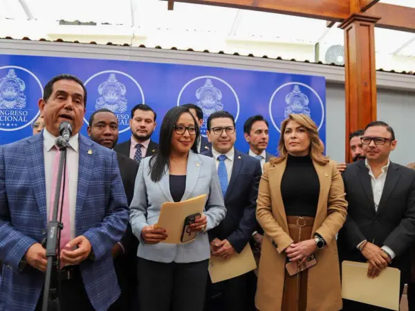 Finalizan las audiencias Publicas para los que cubrirán vacantes en el TJE.