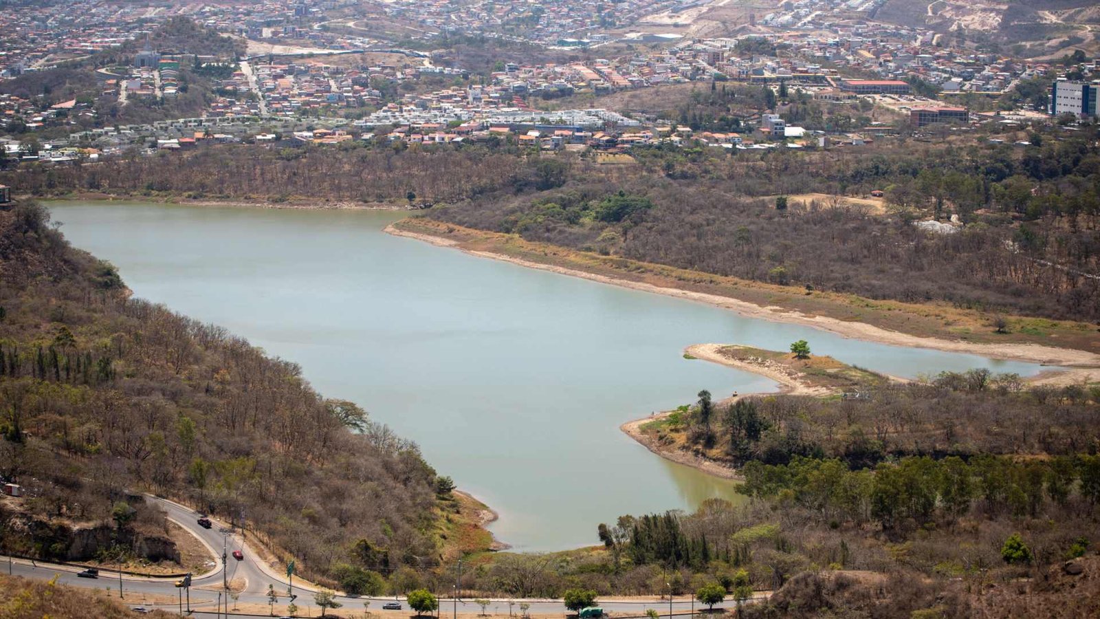 Emergencia hídrica en la capital.